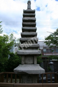 千本ゑんま堂(引接寺)の紫式部の供養塔