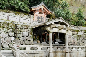清水寺の音羽の滝