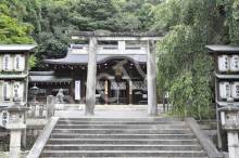 大石神社の本殿