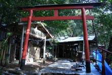 二葉姫稲荷神社の入り口