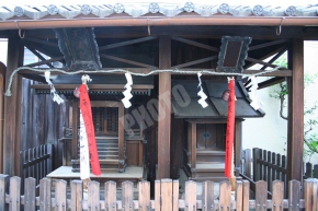 新玉津島神社の末社である『天満宮』と『秋兼神社』