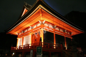 清水寺の田村堂
