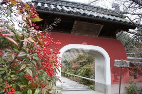 石峰寺の総門