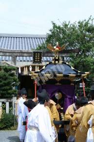 須賀神社『神幸祭』