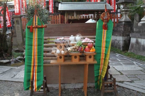 花山稲荷神社の小正月祭