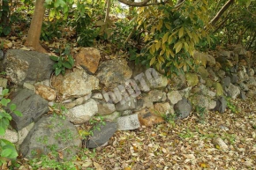 京都御苑に再現された旧二条城の石垣