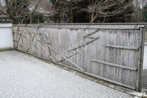 稲妻紋の竹垣
